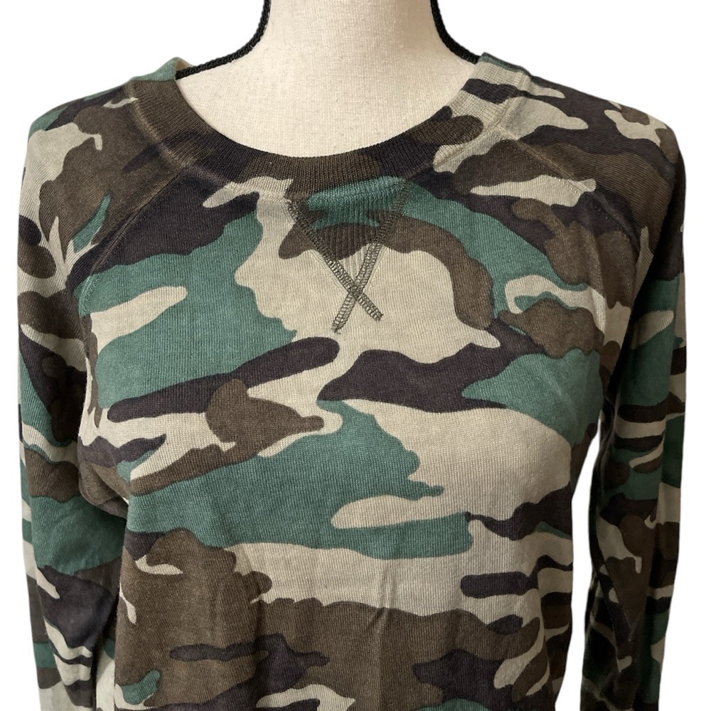 J. Crew Merino Wool Crew Neck Light Sweater in Green Brown Camo Sz. Medium - Picture 11 of 15